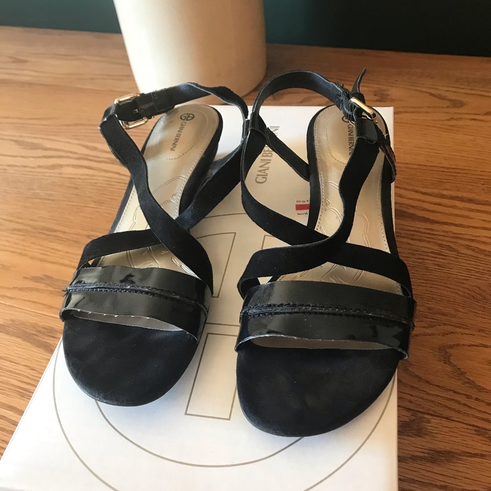 Giani Bernini black sandals size 6